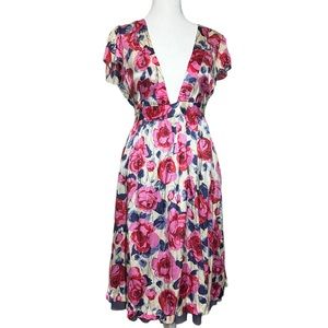 Free People Silk Flower Print low V Neck Babydoll Dress Size 8